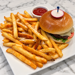 Anatolia Cheeseburger
